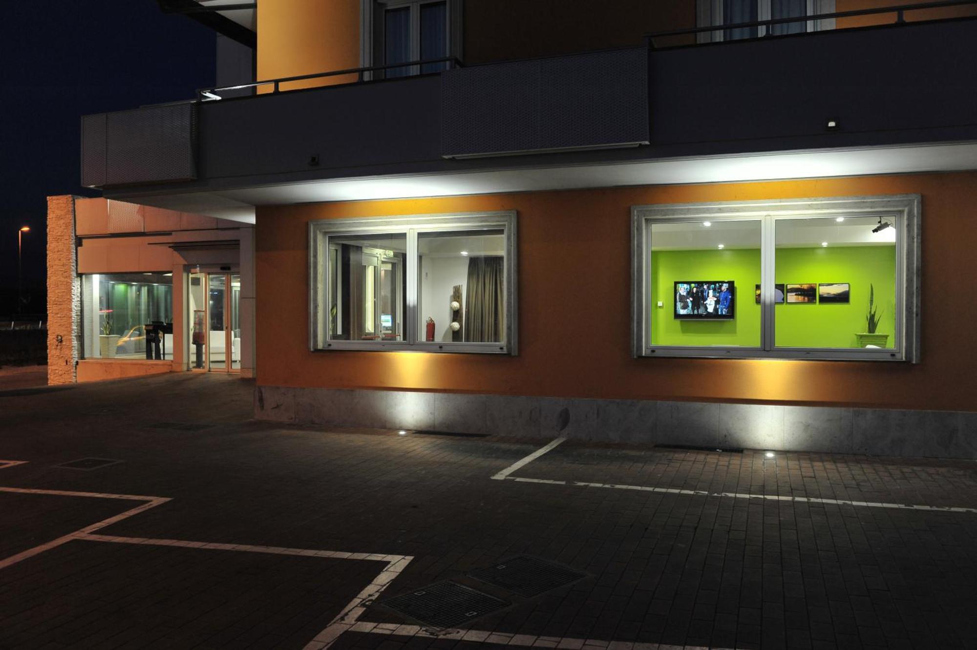 Hotel Testani Frosinone Exterior photo