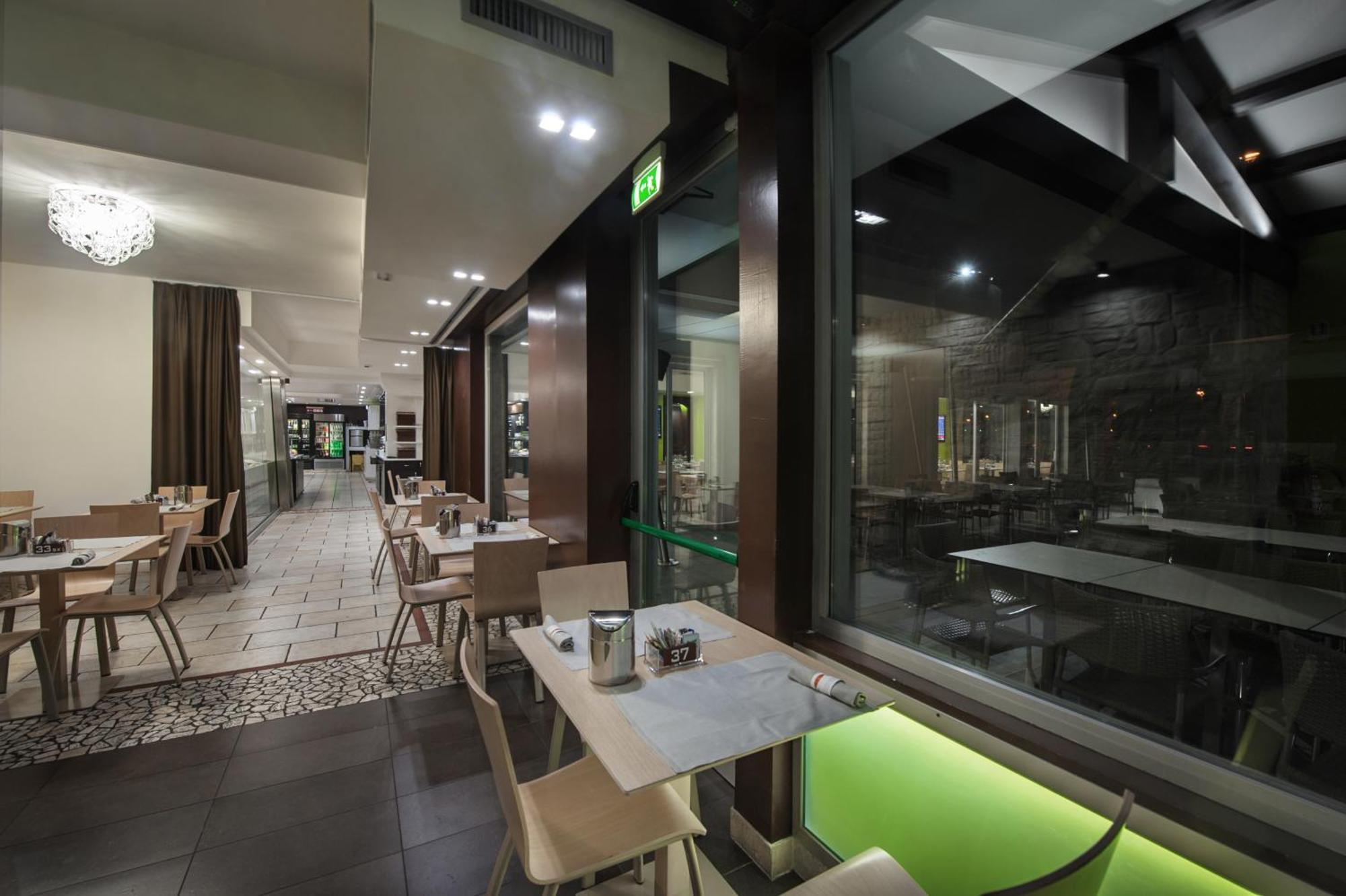 Hotel Testani Frosinone Exterior photo