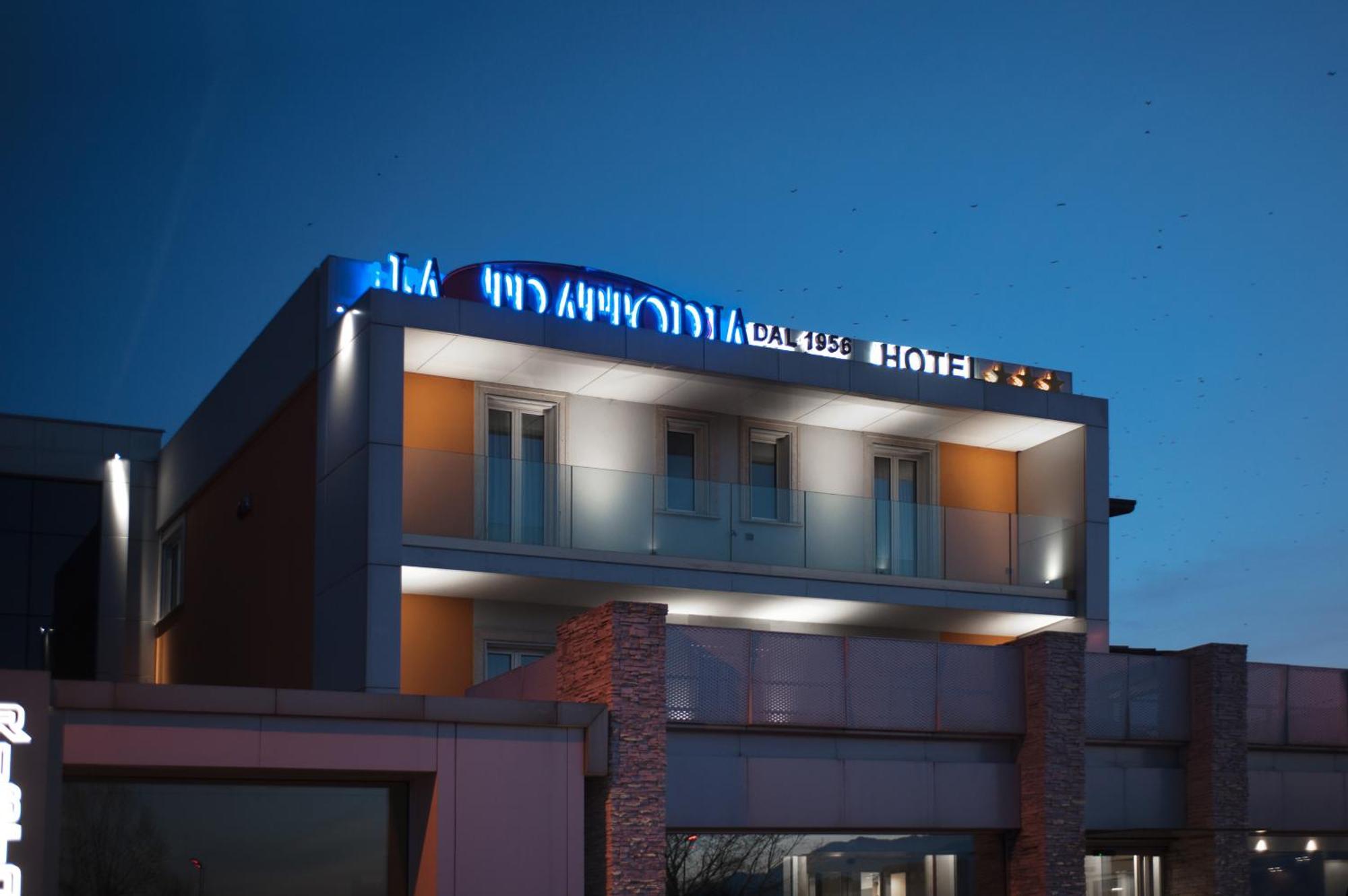 Hotel Testani Frosinone Exterior photo