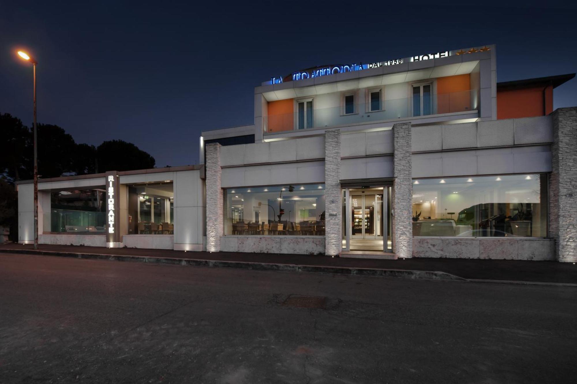 Hotel Testani Frosinone Exterior photo
