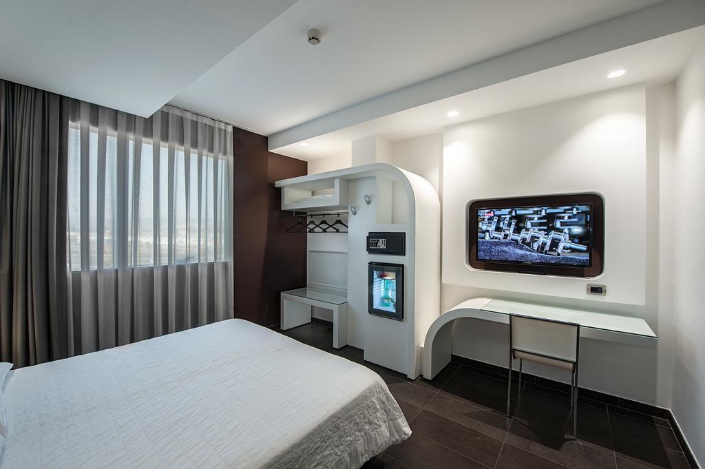 Hotel Testani Frosinone Exterior photo